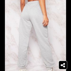 Grey sweatpants/joggers